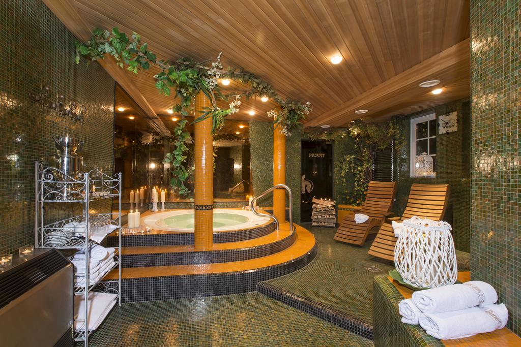 Hotel Chalet Olympia Монгуельфо Екстер'єр фото