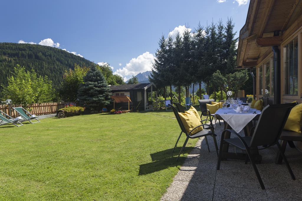 Hotel Chalet Olympia Монгуельфо Екстер'єр фото